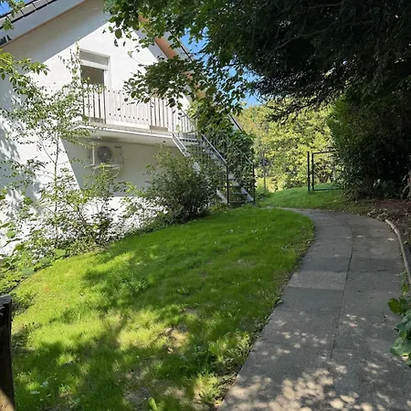 Apartamento Kleine Oase Im Grünen!